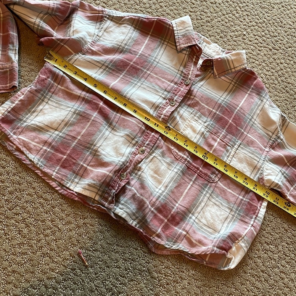 American Eagle cropped tiger plaid button down - Picture 16 of 16
